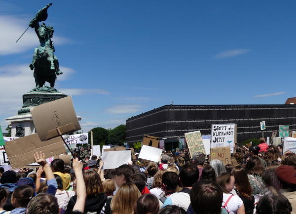 Auftakt am Heldenplatz