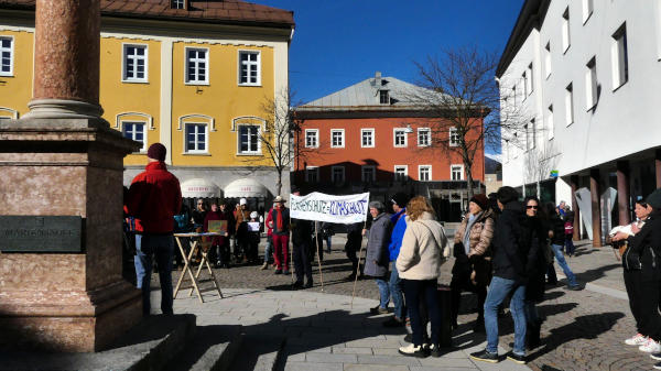 Lienz Protest gegen Bodenversiegelung